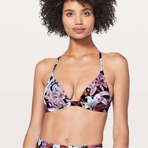 Lululemon like new bathing suit top deep v size 6 light padding lilac botanical